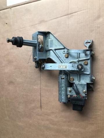 Ruitenwissermotor achteraan voor Porsche 964 of 993 beschikbaar voor biedingen