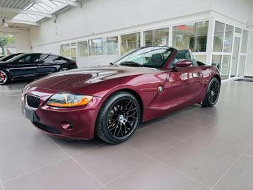 BMW Z4 2.2i 24v * CUIR + CLIM * (bj 2004) beschikbaar voor biedingen