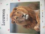 Leeuwen brullen luid, Boeken, Dieren en Huisdieren, Ophalen of Verzenden, Gelezen