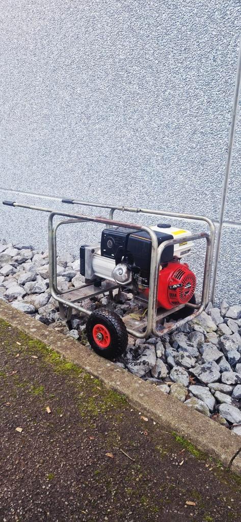 Groupe électrogène Honda 13 cv 7.7 kW . Générateur, Bricolage & Construction, Générateurs, Enlèvement