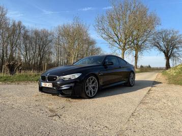 2016 BMW f82 M4 - Azuritzwart beschikbaar voor biedingen