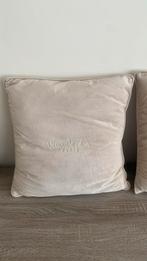 3 beige woonkamerkussens PIERRE CARDIN NIEUW, Huis en Inrichting, Woonaccessoires | Kussens, Ophalen, Nieuw, Beige