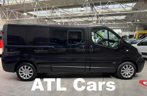 Opel Vivaro 2.5DIESEL| DUBBEL CABINE| LICHTE VRACHT| TREKHAA, Auto's, Bestelwagens en Lichte vracht, Bedrijf, Te koop, ABS, Airbags