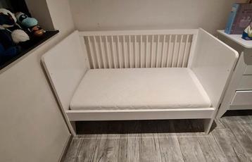 Noukie's kinderbed, Kinderen en Baby's, Kinderkamer | Bedden, Ophalen, Zo goed als nieuw, Matras