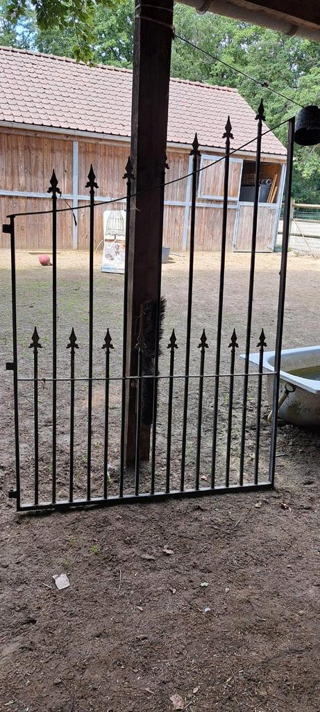 Zwarte Landelijke smeedijzere poort, Tuin en Terras, Tuinhekken en Hekwerk, Zo goed als nieuw, Ophalen