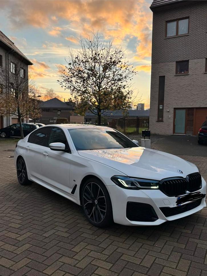 BMW 530i xDrive 12/2022 - Pack M, Auto's, BMW, Particulier, 5 Reeks, 360° camera, 4x4, ABS, Achteruitrijcamera, Adaptieve lichten