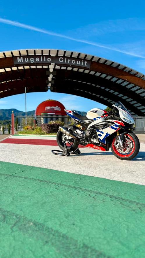 Aprilia RS660 2022 circuitmotor, Motoren, Motoren | Aprilia, Super Sport, 2 cilinders, ABS, Ophalen