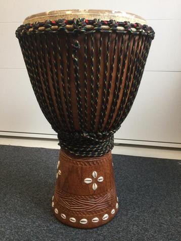 Prachtige djembe import uit Mali beschikbaar voor biedingen