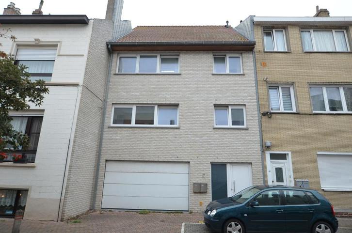 TWEEWOONST TE KOOP - OOSTENDE, Immo, Maisons à vendre, Ostende, 200 à 500 m², Maison Bi-familiale ou Jumelée, A