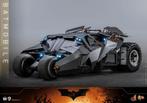 BATMOBILE 1/6 HOT TOYS TUMBLER, Hobby en Vrije tijd, Zo goed als nieuw
