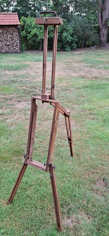 vintage veldezel/ oude houten schildersezel beschikbaar voor biedingen