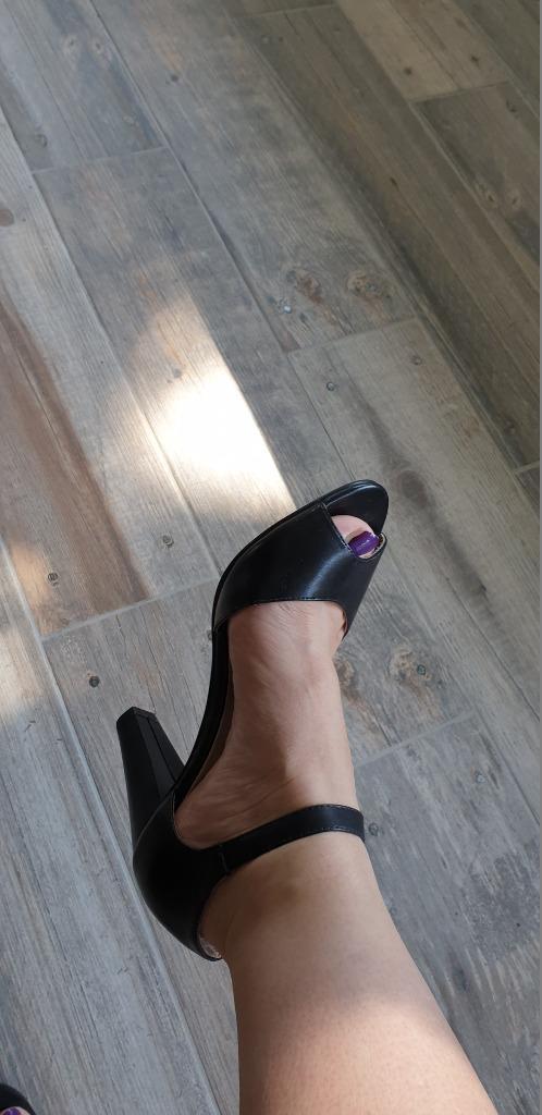 NIEUW artikel : Naf Naf volledig leren pumps - Maat 37, Kleding | Dames, Schoenen, Nieuw, Pumps, Zwart, Ophalen of Verzenden