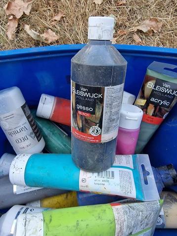 Hobbyverf acrylverf + gesso beschikbaar voor biedingen
