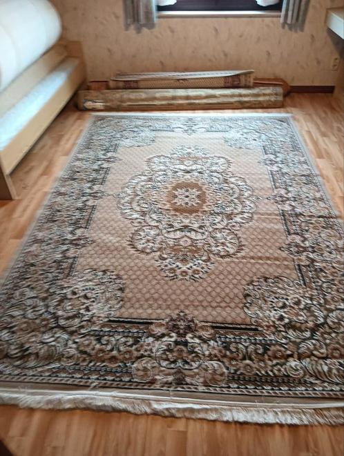 Vloer tapijten 4 stuks, Huis en Inrichting, Stoffering | Tapijten en Vloerkleden, Zo goed als nieuw, Beige, Rood, Groen, Ophalen