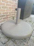 Beige betonnen parasolvoet, Tuin en Terras, Ophalen, Zo goed als nieuw, Parasolvoet