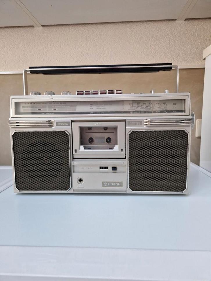 Magnétophone radio Hitachi TRK-7200E, TV, Hi-fi & Vidéo, Radios, Radio, Enlèvement ou Envoi