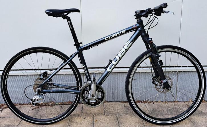 VTC CUBE CURVE 28"unisex état nickel 430€0489813734, Fietsen en Brommers, Fietsen | Heren | Sportfietsen en Toerfietsen, Zo goed als nieuw