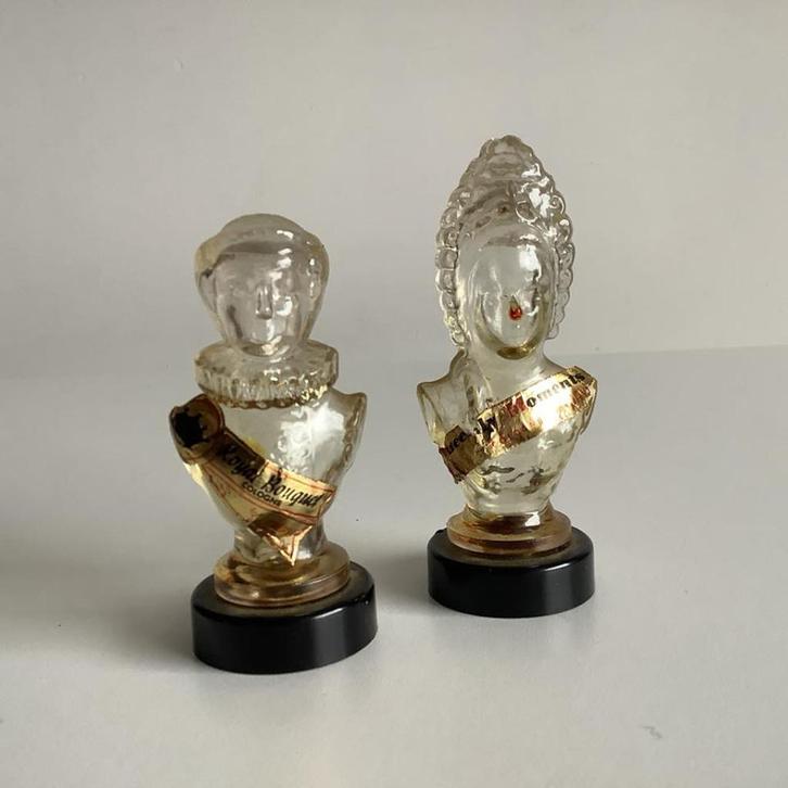 2 leuke oude parfumflesjes, Verzamelen, Parfumverzamelingen, Gebruikt, Miniatuur, Ophalen of Verzenden