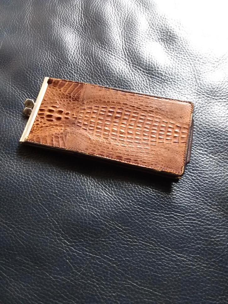 Étui vintage en cuir de crocodile couleur cognac, Collections, Rétro, Autres types, Enlèvement ou Envoi