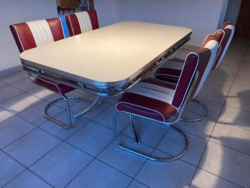 Retro tafel en stoelen bell air, Huis en Inrichting, Complete eetkamers, Gebruikt, Ophalen