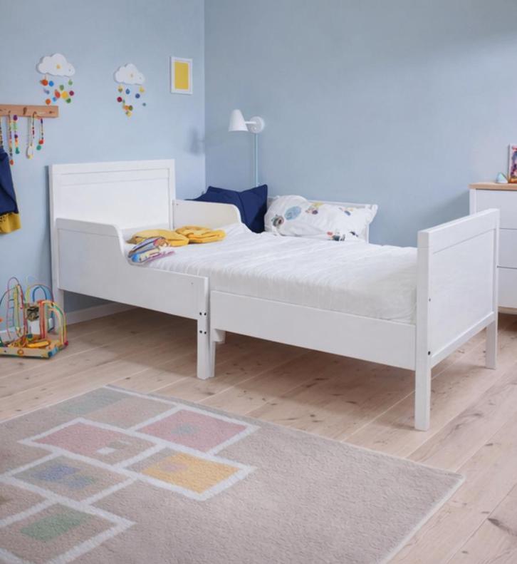 SUNDVIK Cadre de lit ext av sommier lattes, blanc, 80x200 cm, Enfants & Bébés, Chambre d'enfant | Lits, Comme neuf, 180 cm ou plus