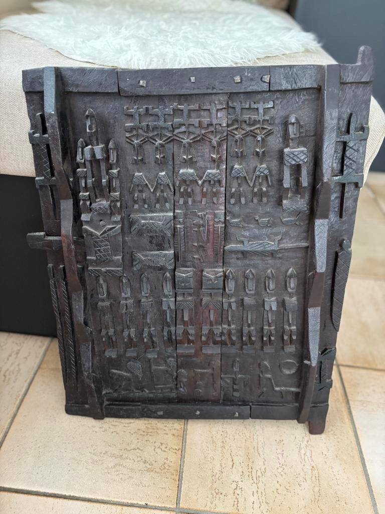 Traditionele graanschuurdeur uit Mali, Overige onderwerpen, Houtsnijwerk, Handgemaakt, Hout