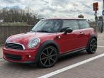 Mini Cooper One 1.6 Benzine 2013 - 98pk Airco Proper Euro 6, Autos, Mini, Rouge, Achat, Euro 6, Entreprise