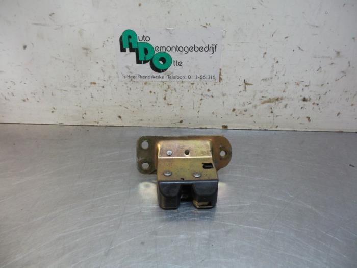 Slotmechaniek Achterklep van een Volvo S40/V40, Auto-onderdelen, Carrosserie, Volvo, Gebruikt, 3 maanden garantie, Ophalen of Verzenden