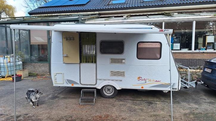 Gerenoveerde caravan rijbewijs B mtm 900 kg, Caravans en Kamperen, Caravans, Particulier, tot en met 4, 750 - 1000 kg, Treinzit