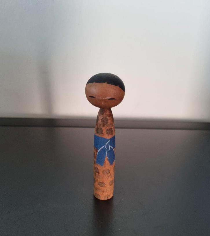 Kokeshi élégant, Antiquités & Art, Art | Sculptures & Bois, Envoi