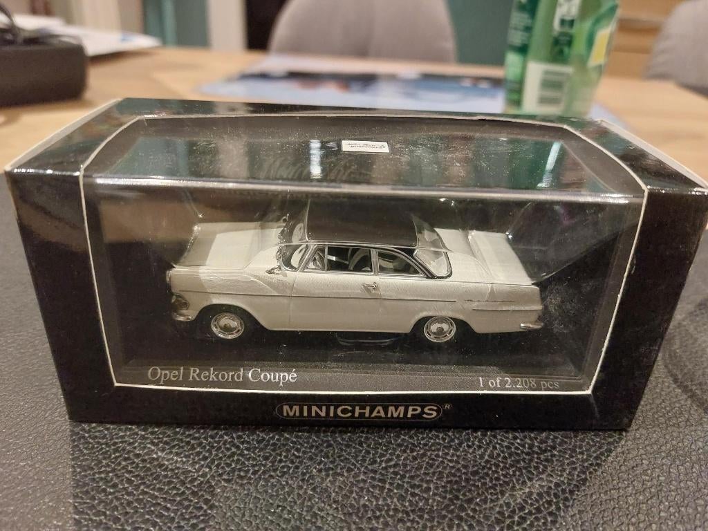 Minichamps Opel Rekord P2 Coupe 1960-62 white 1/43, Ophalen of Verzenden, Nieuw, Auto, MiniChamps