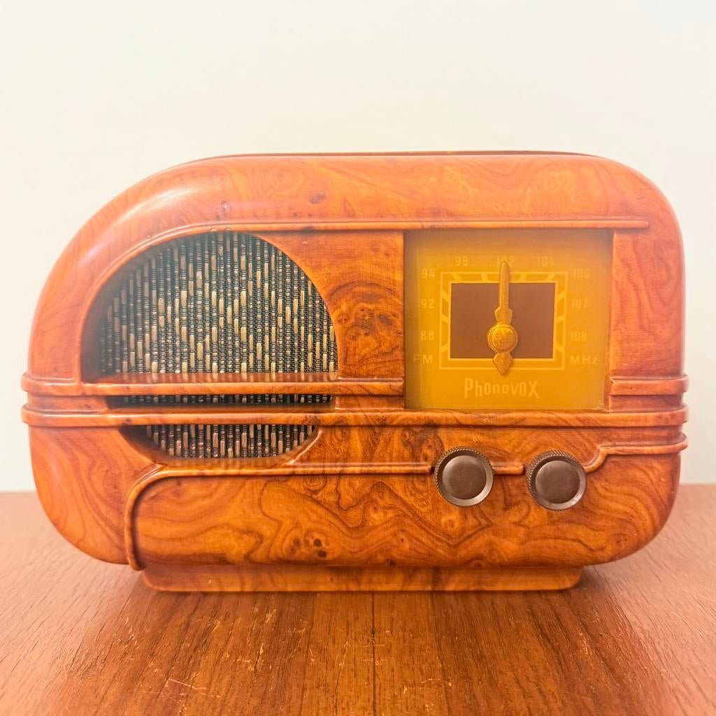 RADIO ART DÉCO PHONOVOX DESIGN RÉTRO VINTAGE AVEC FM RARE, Antiquités & Art, Envoi