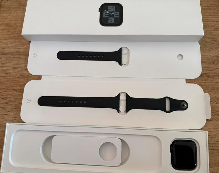 Apple Watch se 2022, Handtassen en Accessoires, Smartwatches, Gebruikt, Ophalen