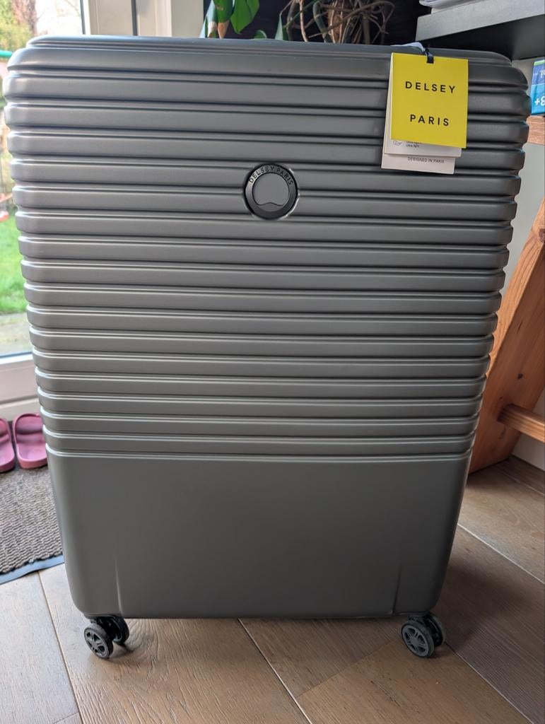 Valise Delsey - grand modèle, Bijoux, Sacs & Beauté, Valises, 70 cm ou plus, Plastique dur, Comme neuf, Enlèvement