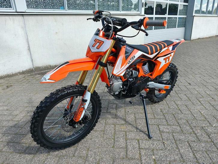 Ultra - 125cc - Motorfiets orange, Motoren, Motoren | Overige merken, Bedrijf, Overig
