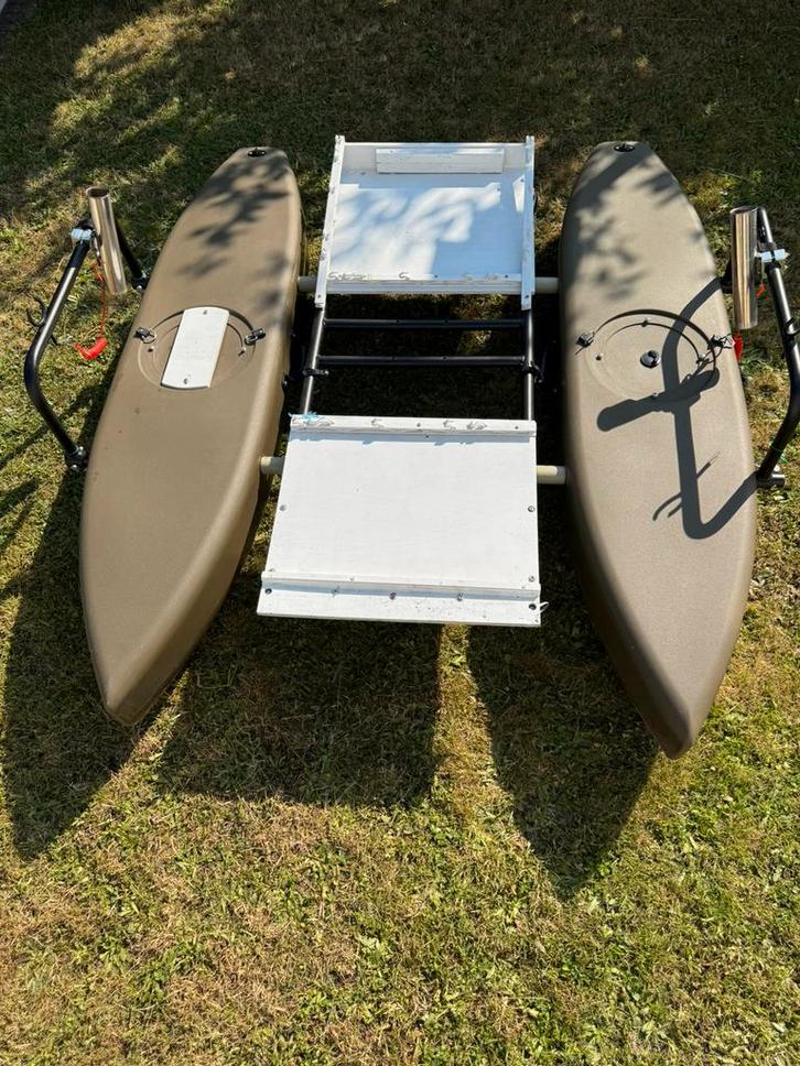 Visboot-visvlot, Watersport en Boten, Vis- en Consoleboten, Zo goed als nieuw, Ophalen