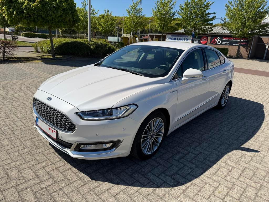 Ford mondeo 2.0 Hybride Vignale Full Op 63.000 km perfect, Auto's, Ford, Particulier, Mondeo, Benzine, Wit, Ophalen