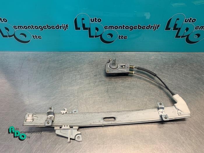 Mécanique vitre 4portes avant droite d'un Kia Rio (Rio 00-), Autos : Pièces & Accessoires, Vitres & Accessoires, Kia, Utilisé