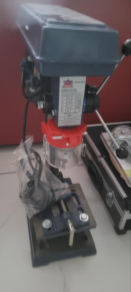 Foreuse sur pied jamais servi, Bricolage & Construction, Enlèvement