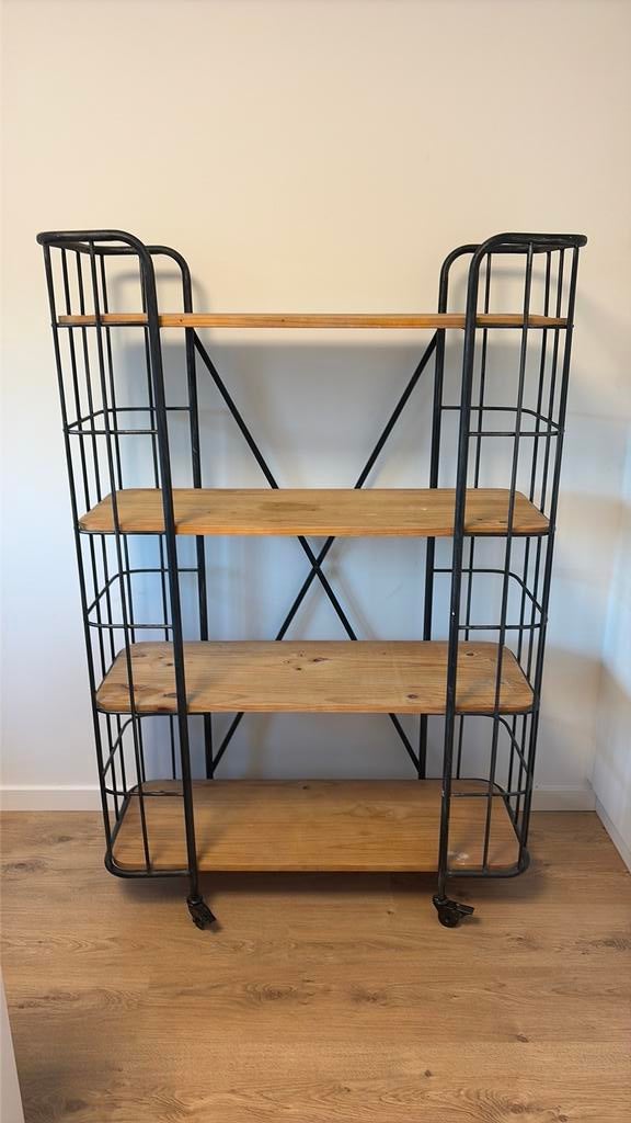 Industriële kast / rek met houten legplanken, Ophalen, Zo goed als nieuw