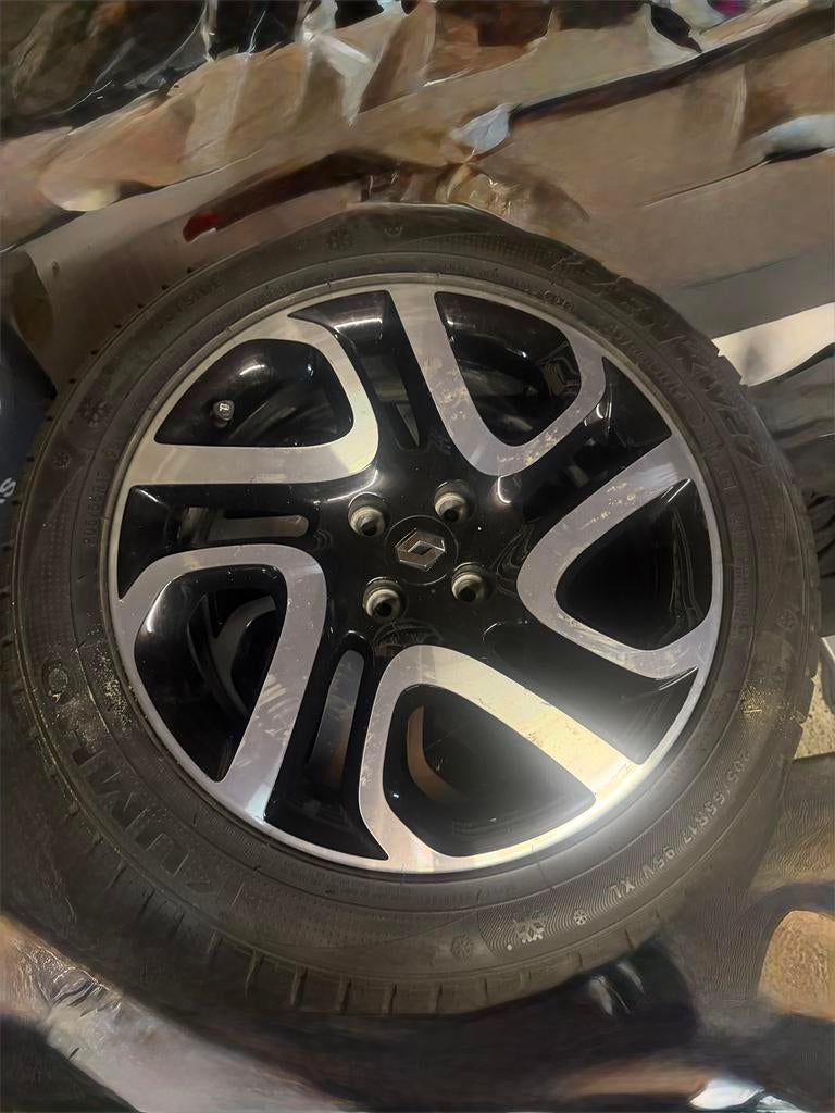 Prijs te bespreken . Autobanden met velgen renault captur., Auto diversen, Wieldoppen, Ophalen, Zo goed als nieuw