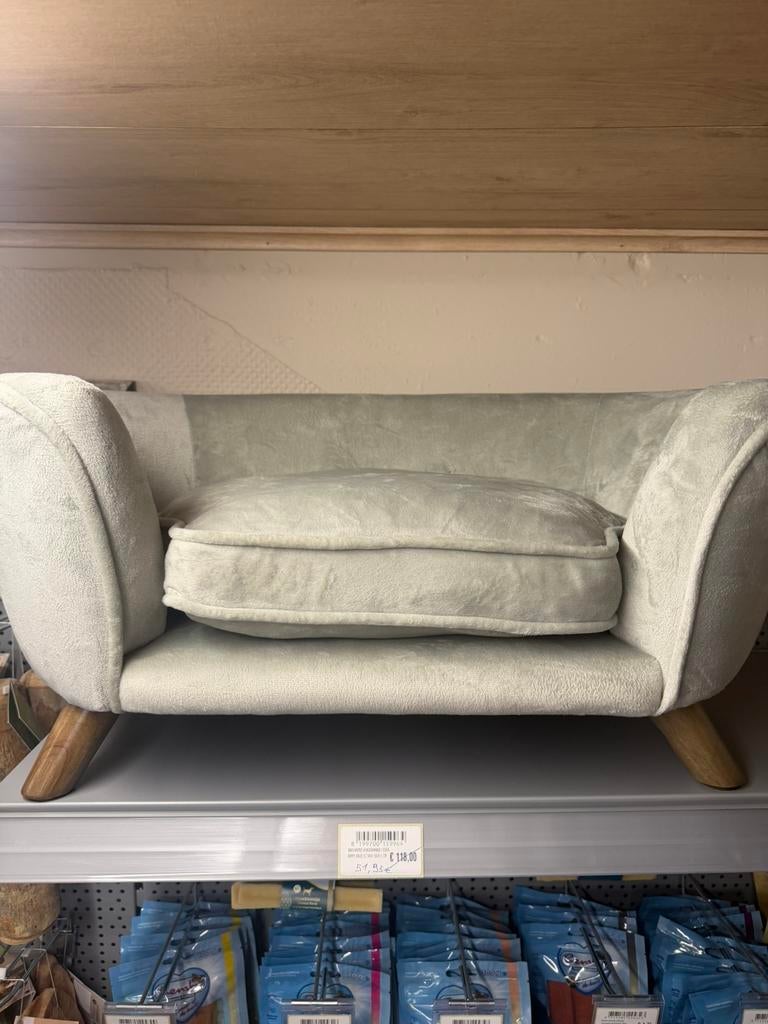 Nieuwe ENCHANTED HONDENMAND / SOFA ROMY GRIJS 67,5X40,5X30,5, Huis en Inrichting, Ophalen, Zo goed als nieuw