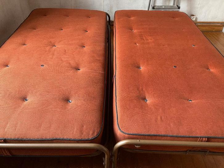 2 matelas anciens à ressorts pour lit d'une personne, Maison & Meubles, Chambre à coucher | Matelas & Sommiers, Utilisé, Matelas