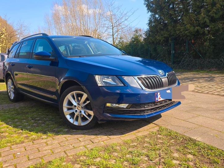 Skoda octavia 1.6LHDI, Autos, Skoda, Particulier, Octavia, Adapté aux personnes handicapées, ABS, Caméra de recul, Phares directionnels
