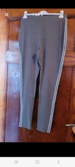 Lot de 2 leggings neufs., Ophalen
