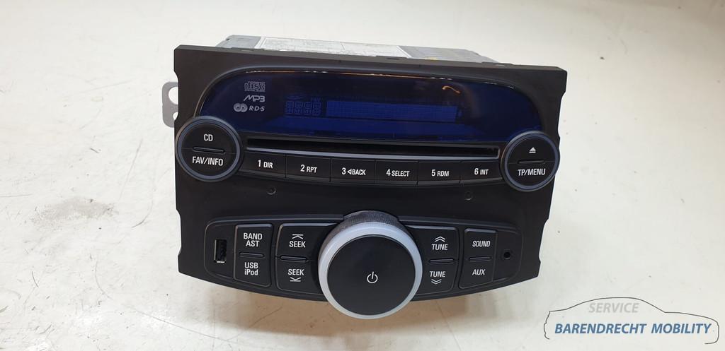 Radio CD speler Chevrolet Spark MP3 95179625 2009 / 2014, Gebruikt, Info@gm.com, Chevrolet, Renaissance Center 300
48265  Detroit