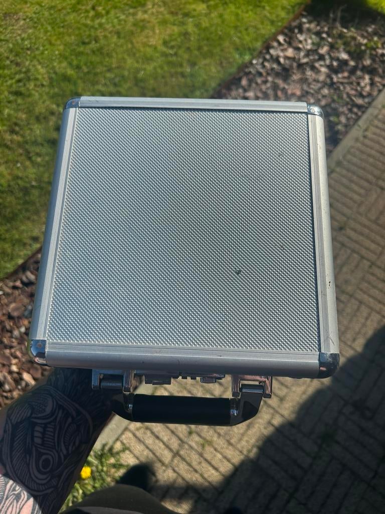 Munitie koffer met cijferslot, Ophalen, Zo goed als nieuw