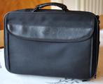 Sac de transport Case Logic pour Laptop de 15,4, Enlèvement, 15 pouces, Utilisé, Sac à bandoulière