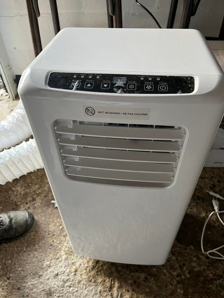 Mobiele airco unit, Ophalen, Zo goed als nieuw, Mobiele airco