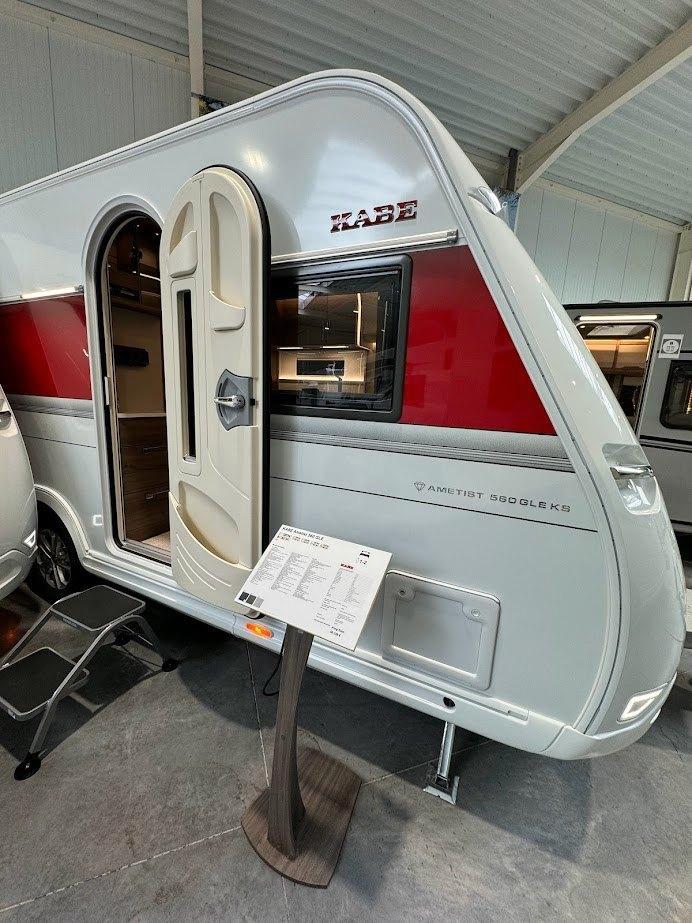 KABE Ametist 560 GLE B5 KS -2024 met airco en mover, Caravans en Kamperen, Caravans, Bedrijf, tot en met 4, 1500 - 2000 kg, Rondzit